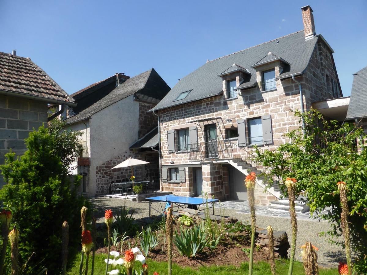 La Maison De Julien Et Marie-Louise Objat Ngoại thất bức ảnh